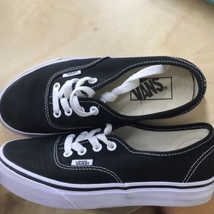 black + white vans • brand new